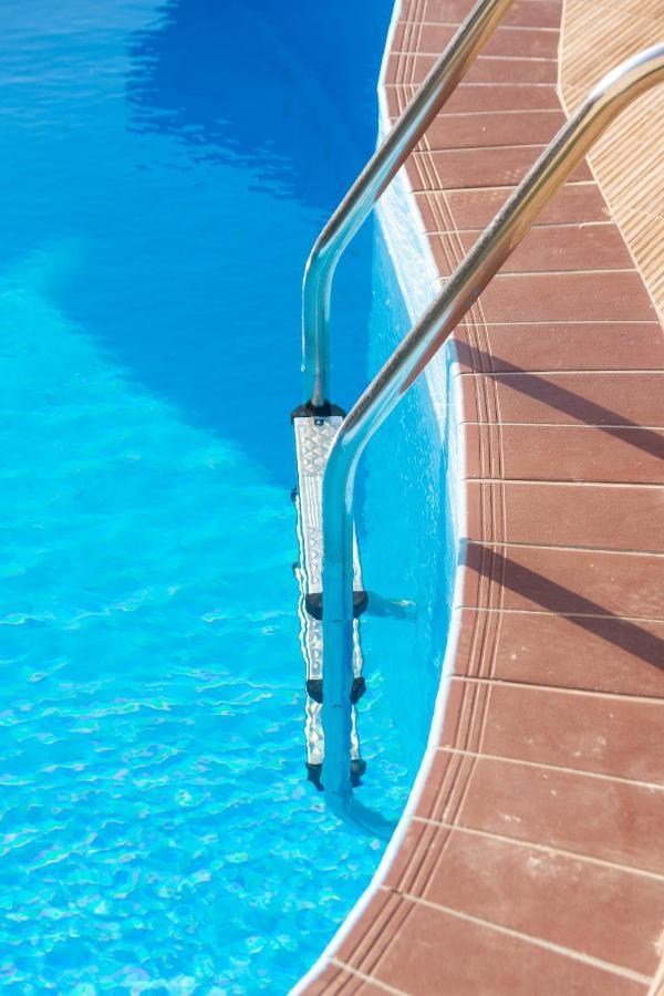 Neriides Villas Hersonissos  Exterior photo
